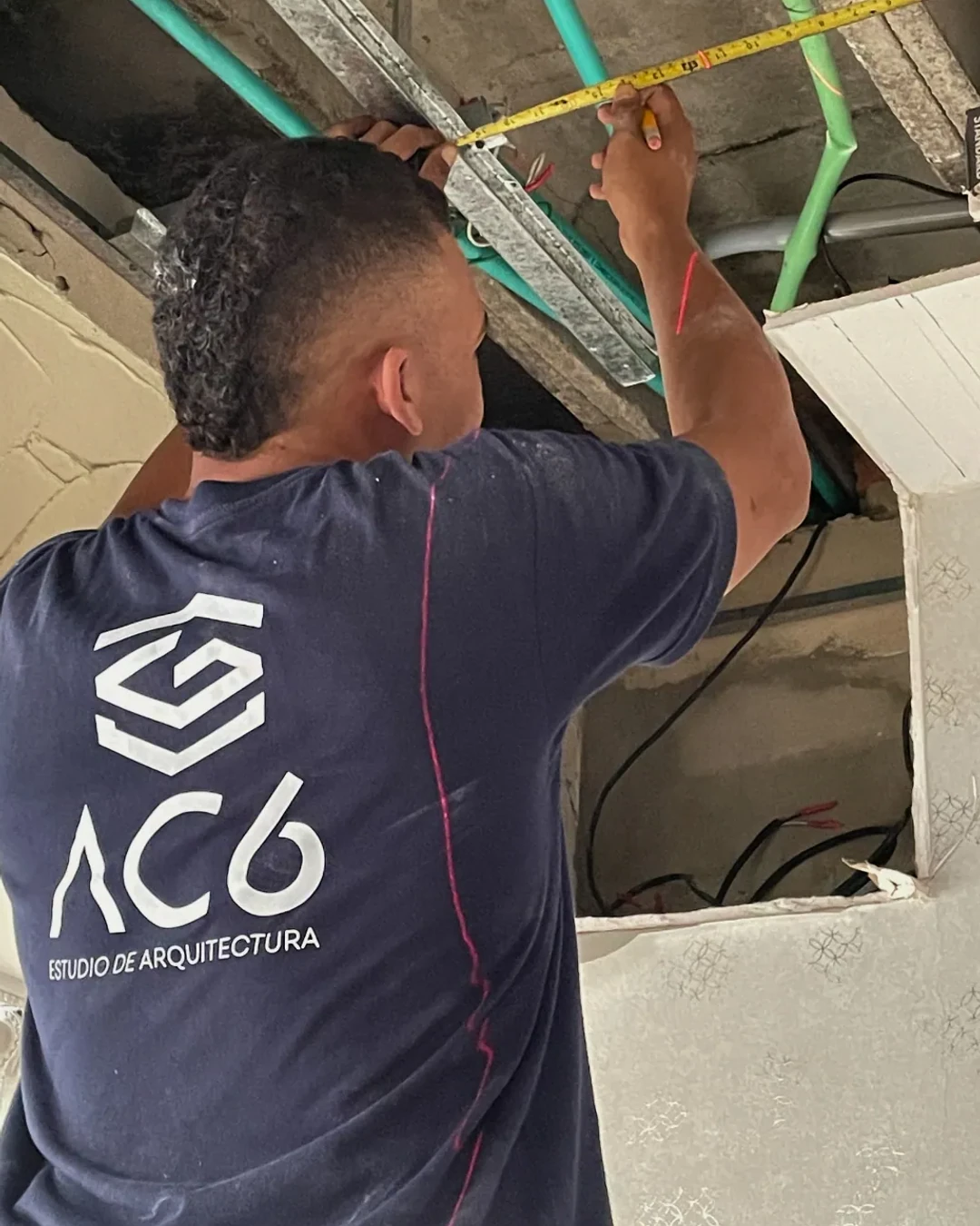 Equipo AC6 en obra